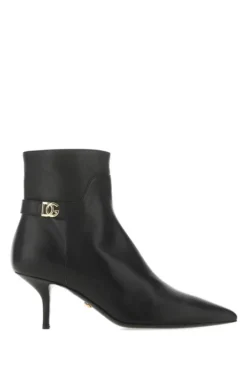 Dolce & Gabbana Logo Plaque Ankle Boots - Black