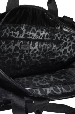 Dolce & Gabbana Logo Zipped Shopper Bag - Black 8 Dolce & Gabbana Logo Zipped Shopper Bag - Black -Cheap Vestureo Store 3fbe0903ff7e0cddb995da508770b3af